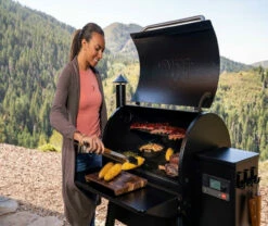 Traeger Pro Series 780 Pellet Smoker